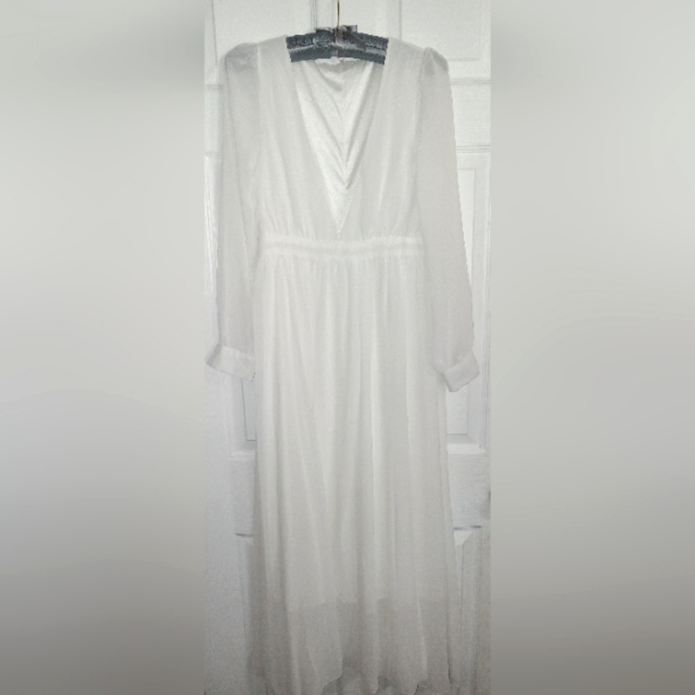 White deep plunge high slit dress large